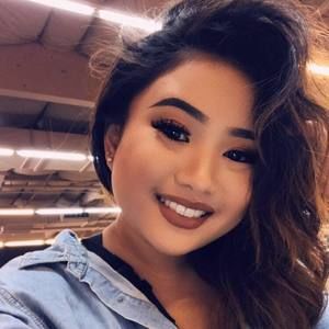 Meet your Posher, Destiny